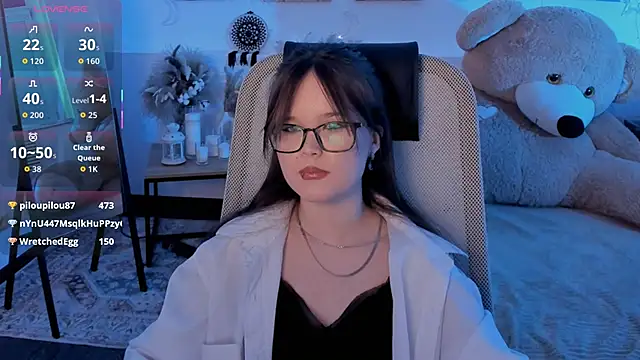 Elainebeness Adlı Modelin Canlı XXX Sohbeti