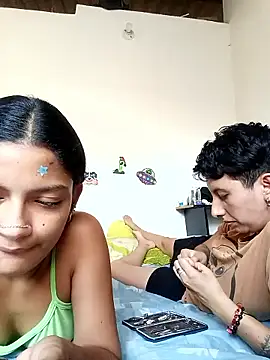 Chat XXX en directo de Mei_and_Gaby