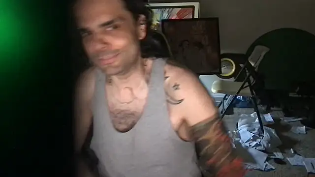 XXX chat uživo modela KungFuPanda001