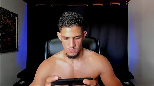 jhonnysnow17のライブXXXチャット