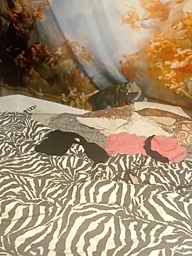 MadamBell Webcam show