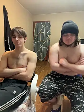 desiredude9 Show in webcam