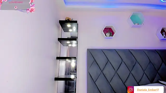 Amira_Ember: απευθείας συνομιλία ΧΧΧ