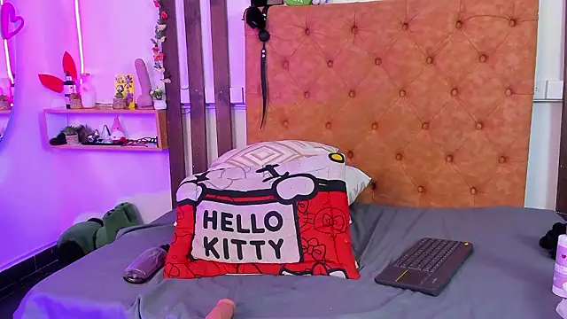 MeowMota_: онлайн-секс-чат