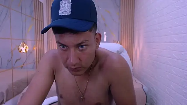 DominantBoy4 Webcamshow