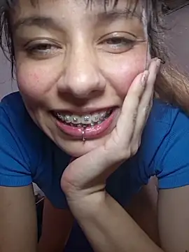 Hairy_ptt Adlı Modelin Canlı XXX Sohbeti