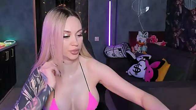 Živý XXX chat Blckmirrorr