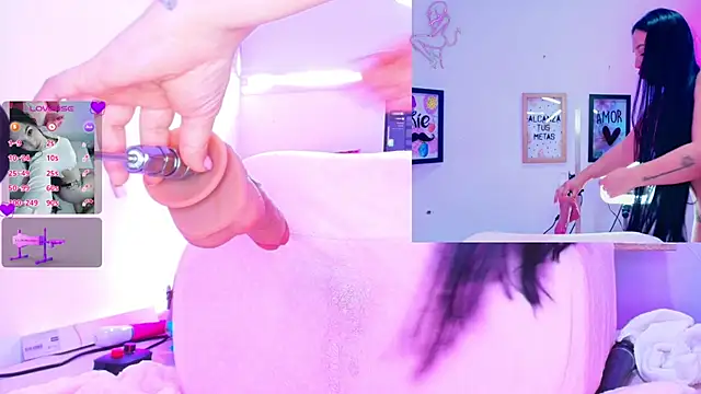 دردشة Scarlett-Smile الجنسية المباشر ة