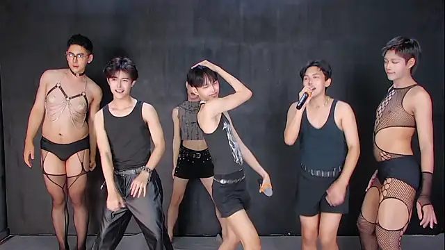 Queen-Vibe Show in webcam