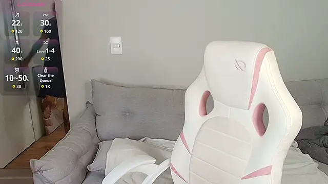 Sally_Diazz Adlı Modelin Canlı XXX Sohbeti