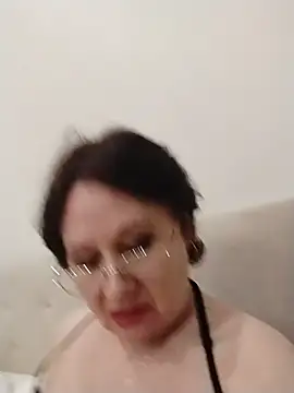 SalientClean's Live XXX Chat