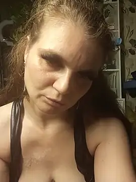 -MilfAnn- Adlı Modelin Canlı XXX Sohbeti