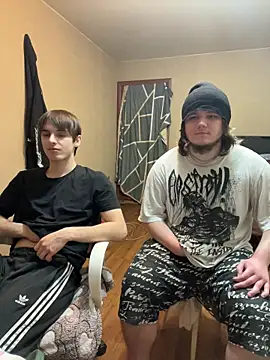 desiredude9のライブXXXチャット