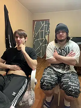 Chatroom XXX en direct de desiredude9