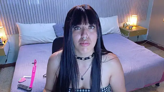 Eli666uwu Adlı Modelin Canlı XXX Sohbeti