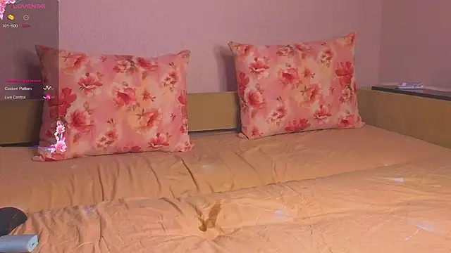 Chatroom XXX en direct de cuple_off