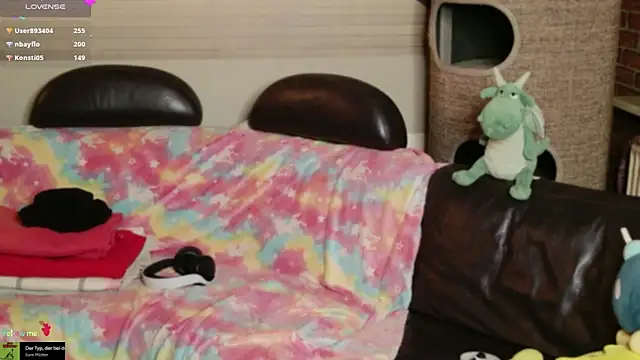 GamerGirl_Eve Adlı Modelin Web Kamerası Şovu