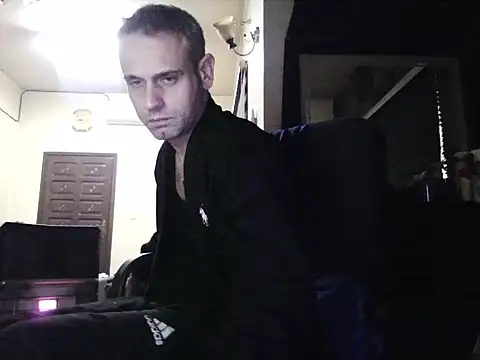 Онлайн чат XXX Arabeyes