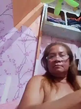 vickyhot1966's Webcam Show