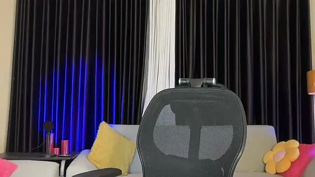 Wow-nisha Chat XXX live