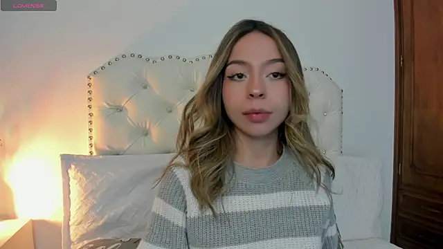 LuuluBerry's Live XXX Chat