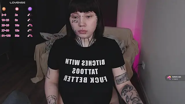 tradishka's Live XXX Chat