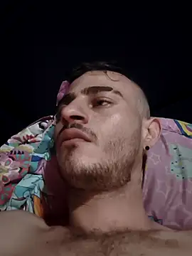 bigcockwhite777: онлайн-секс-чат