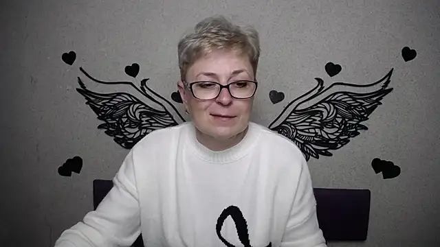 EmiliaGree Chat XXX in diretta