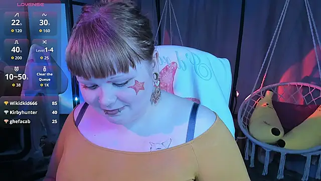 LottieReed Adlı Modelin Canlı XXX Sohbeti