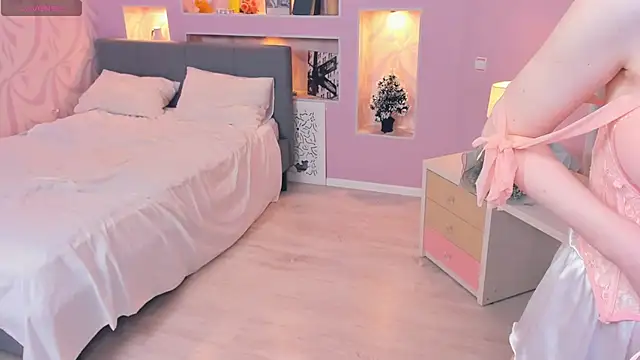 LinaMalech Adlı Modelin Canlı XXX Sohbeti