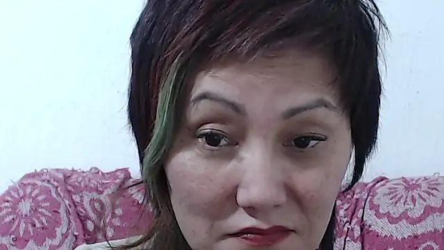 VERYHAPPYWOMANXXX Adlı Modelin Canlı XXX Sohbeti