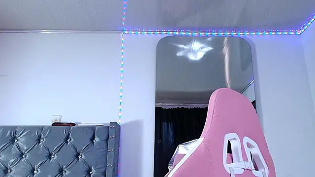 Chatroom XXX en direct de GraceWallace_