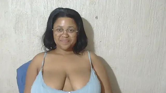 TemptingTitsのライブXXXチャット