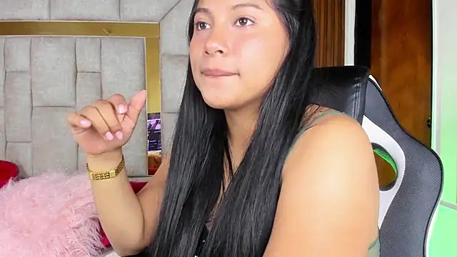 XXX chat uživo modela LinnaGardenia