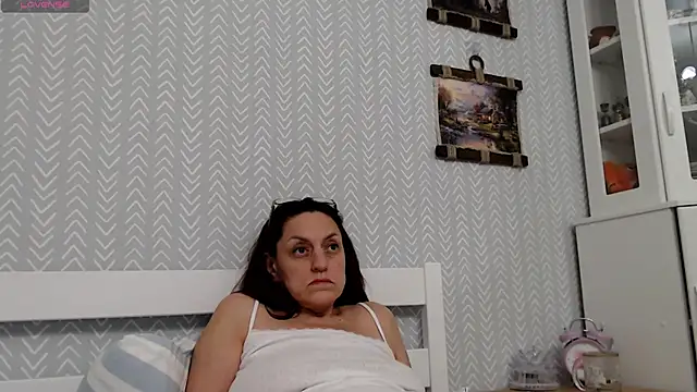 XXX chat uživo modela Vivian-Alluring