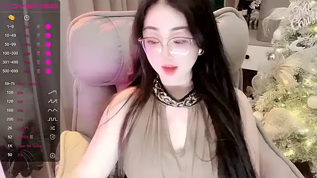 Monica-666888- Show Webcam