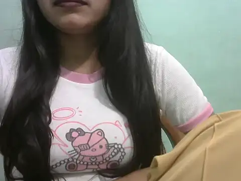 Lovely-Pandey Adlı Modelin Web Kamerası Şovu