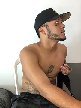 Crow_boss77 webkamerás műsora