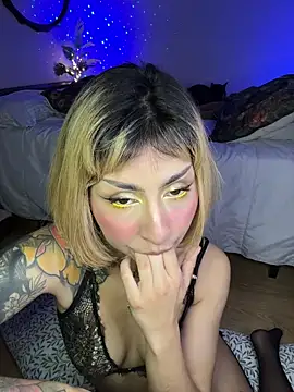 Cinamoonn Chat XXX live