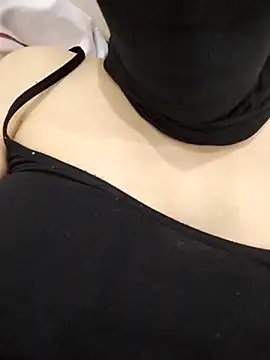 hassna04 Webcam show