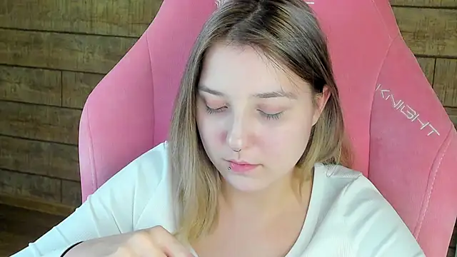 TinnaBurton's Live XXX Chat