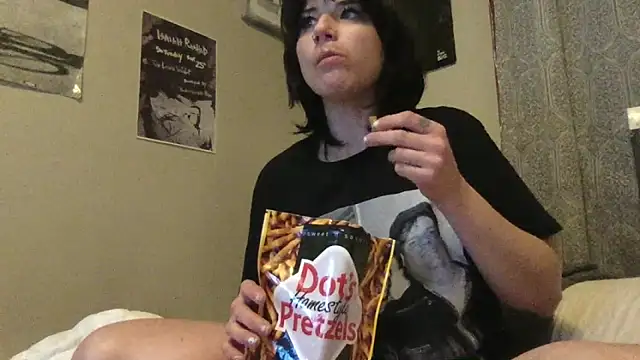 Girlnextdoor242 Adlı Modelin Canlı XXX Sohbeti