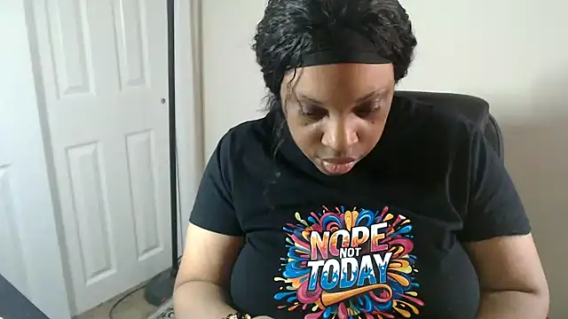 Czat XXX na żywo – Sexymona1218