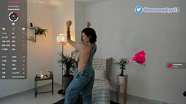 แชท XXX สดของ laurasophya