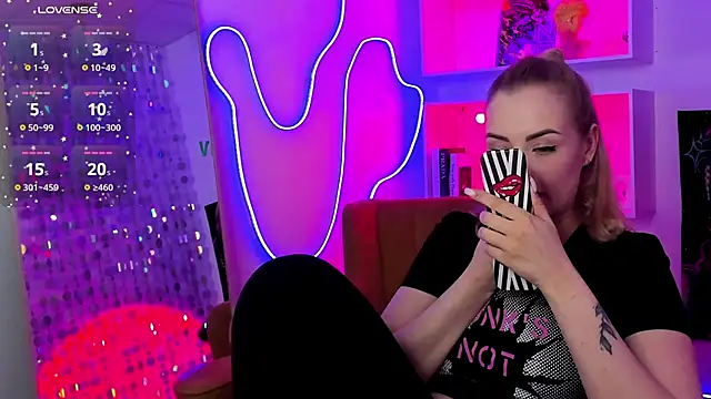 StephanieSweety Adlı Modelin Canlı XXX Sohbeti