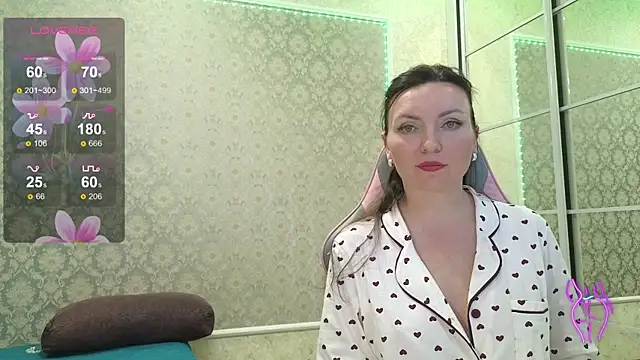 -DIVORA- Live XXX-chat