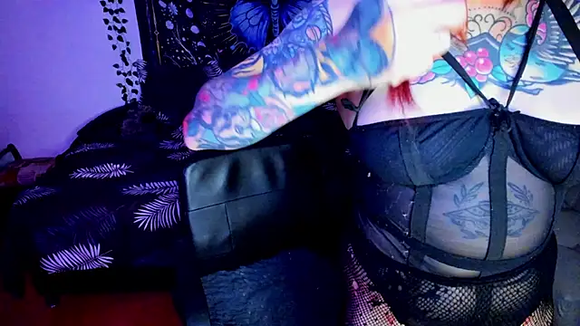 Pertunjukan Kamera Web alice_666f