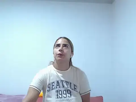 Chatroom XXX en direct de Lunazina