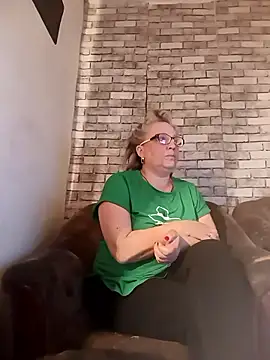 Chat XXX en directo de Cerd_Ayaz