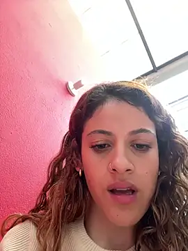 alana15 élő XXX-chatje